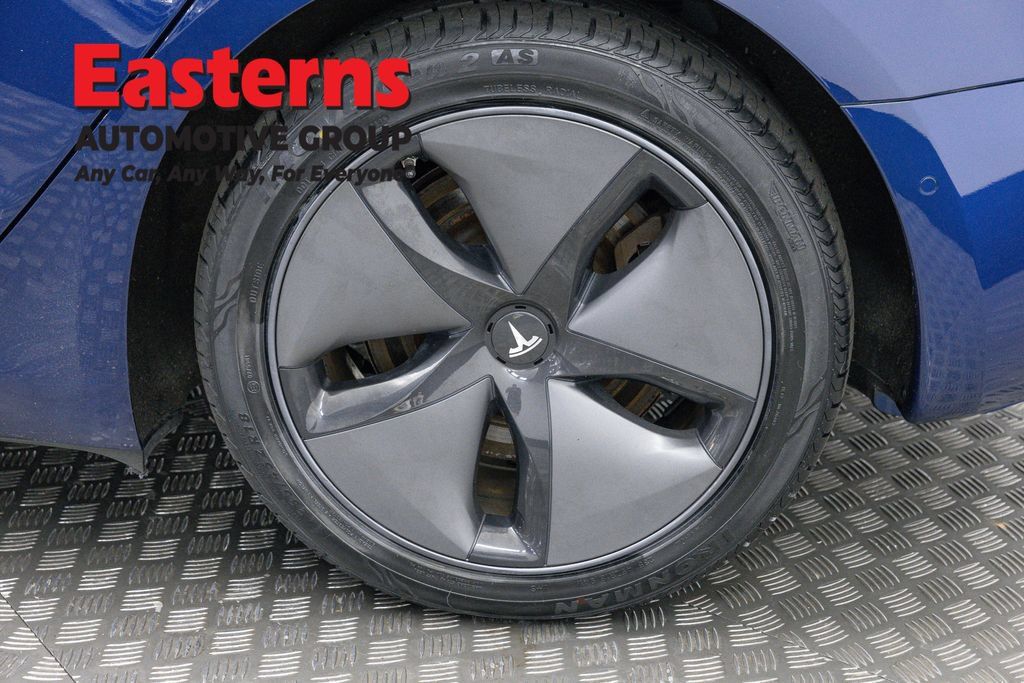 Used 2018 Tesla Model 3 Long Range RWD image 27