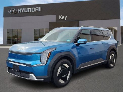 Used 2024 Kia EV9 Wind image 7