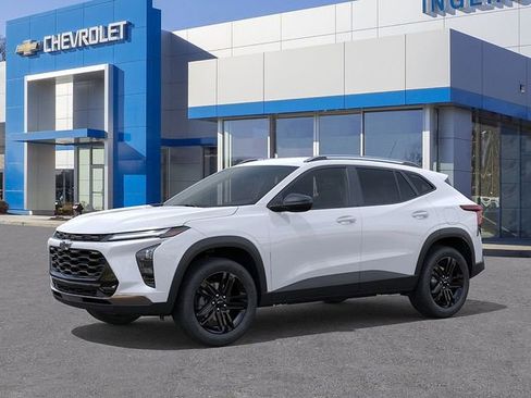 New 2026 Chevrolet Trax ACTIV image 2