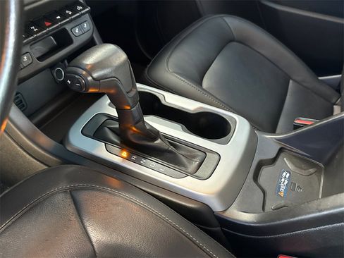 Used 2021 Chevrolet Colorado ZR2 image 11