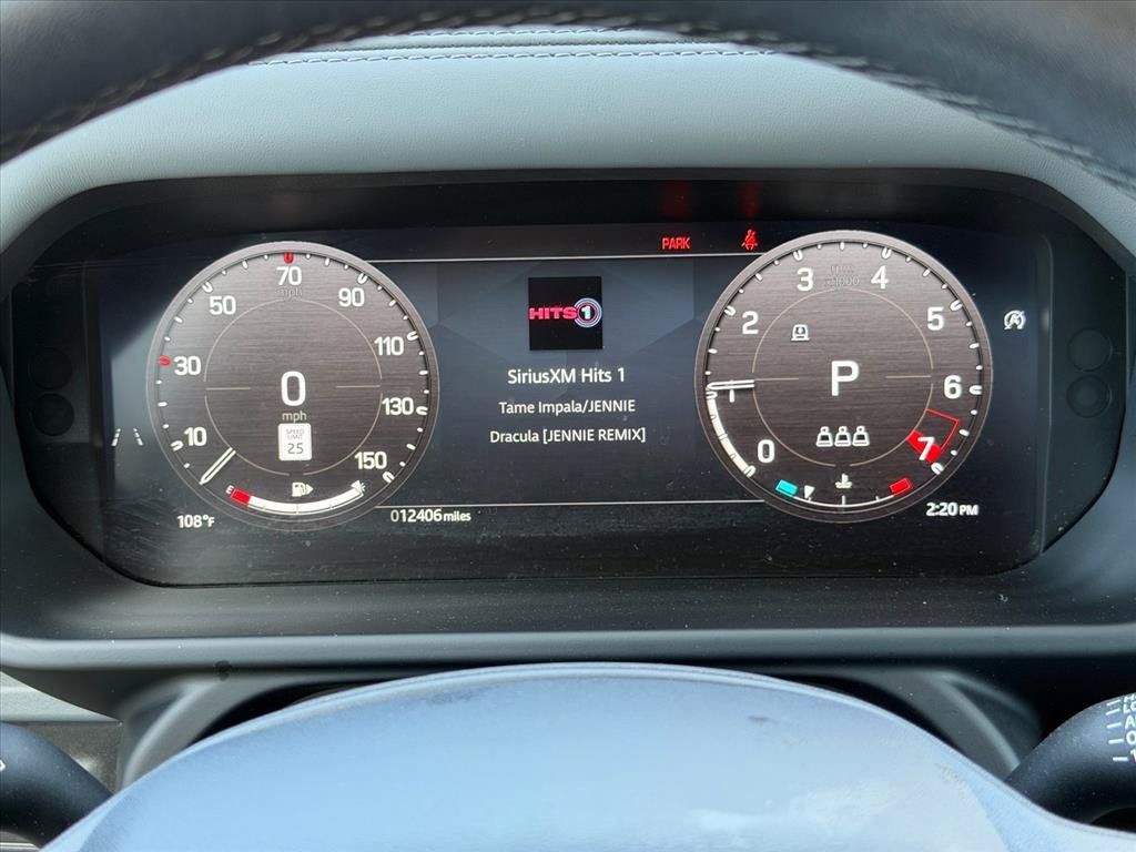 Used 2025 Land Rover Defender 110 X-Dynamic SE AWD/4WD image 16