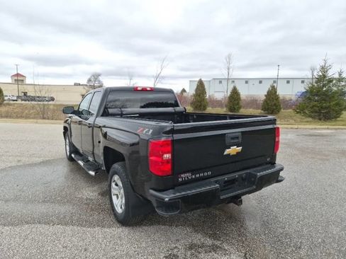Used 2018 Chevrolet Silverado 1500 LT w/ All Star Edition image 9