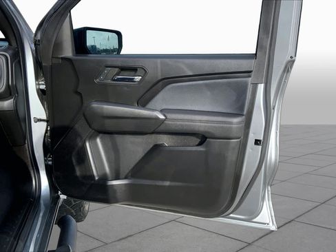 Used 2023 Chevrolet Colorado LT AWD/4WD image 22