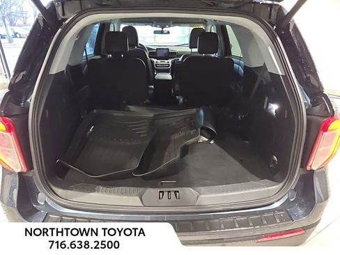 Used 2023 Ford Explorer XLT w/ Equipment Group 202A image 22