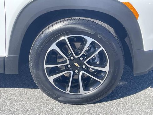 Used 2025 Chevrolet TrailBlazer LT w/ Convenience Package image 10