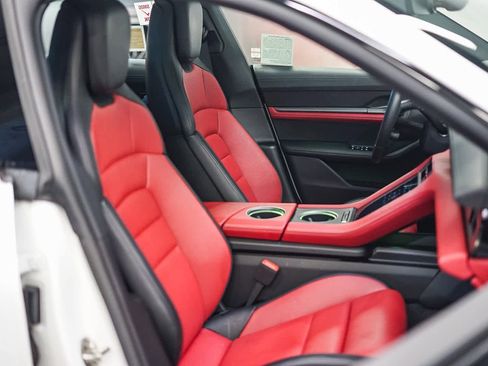 Used 2025 Porsche Taycan 4S image 19