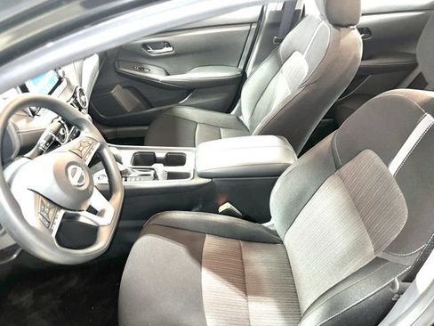 Used 2025 Nissan Sentra SV FWD image 21