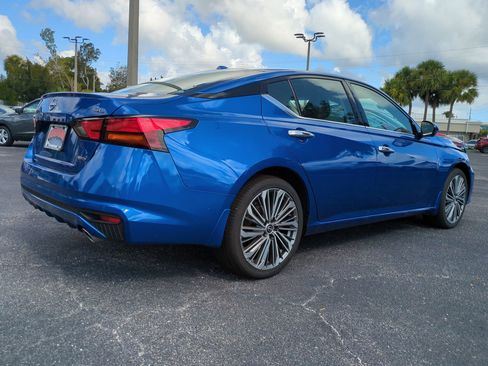 New 2025 Nissan Altima 2.5 SL image 4