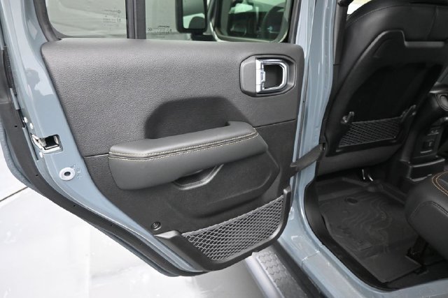New 2026 Jeep Wrangler Unlimited Sahara w/ Safety Group AWD/4WD image 24