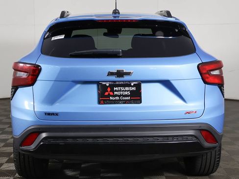 Used 2025 Chevrolet Trax RS w/ Driver Confidence Package FWD image 12
