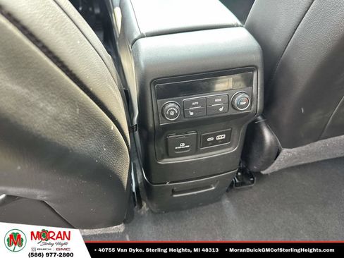 Certified 2023 GMC Acadia SLT w/ Preferred Package AWD/4WD image 13