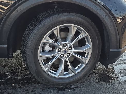 Used 2021 Ford Explorer Limited w/ Equipment Group 301A AWD/4WD image 52