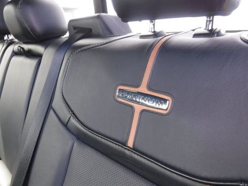 Used 2023 Ford F150 Platinum RWD image 10