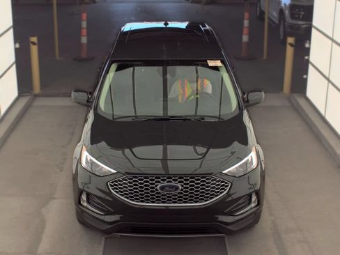Used 2024 Ford Edge SEL w/ Convenience Package AWD/4WD image 2