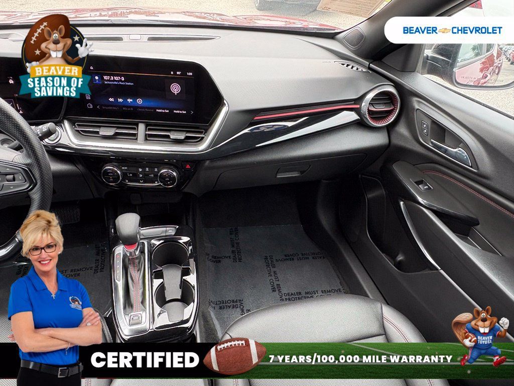 Used 2025 Chevrolet Trax RS w/ Driver Confidence Package FWD image 17