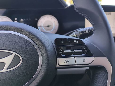 New 2026 Hyundai Elantra Limited FWD image 32