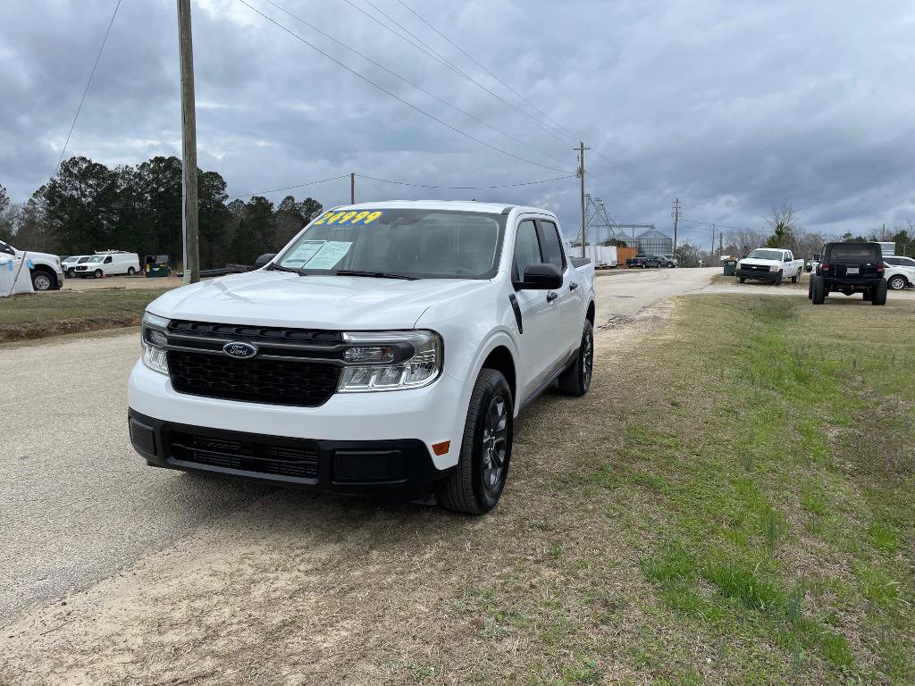 Used 2024 Ford Maverick XLT FWD image 1