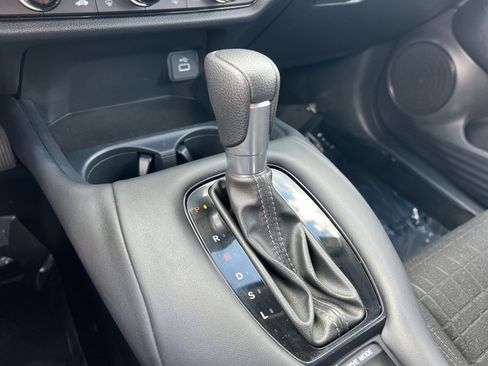 Used 2023 Honda HR-V LX image 21
