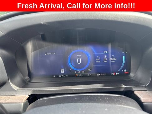 Used 2024 Ford Explorer Platinum w/ Technology Package AWD/4WD image 4