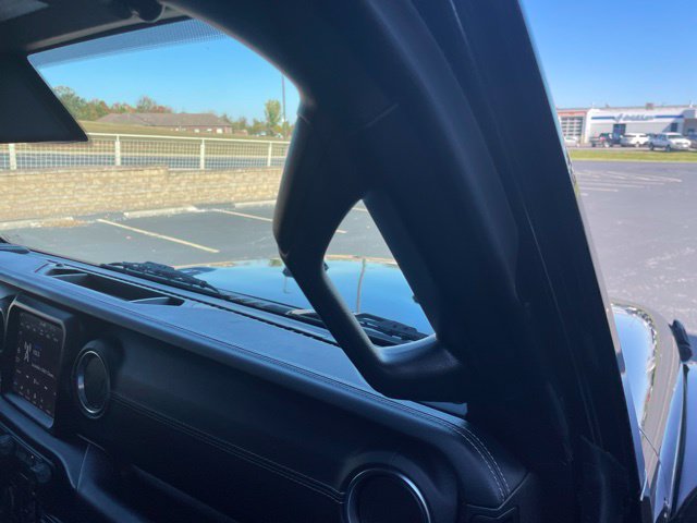 Used 2022 Jeep Wrangler Unlimited Sahara w/ Cold Weather Group AWD/4WD image 51