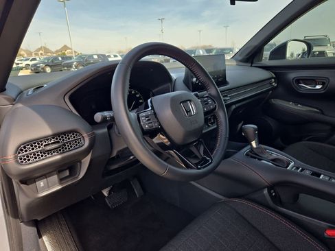 Used 2026 Honda HR-V Sport image 2