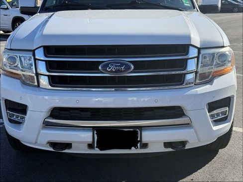 Used 2017 Ford Expedition EL Limited w/ Equipment Group 301A image 3