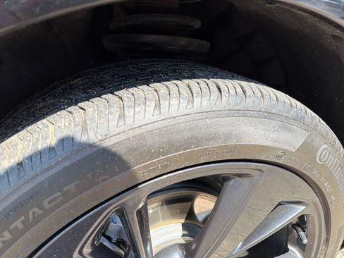 Used 2023 Buick Envision Essence w/ Sport Touring Package FWD image 31