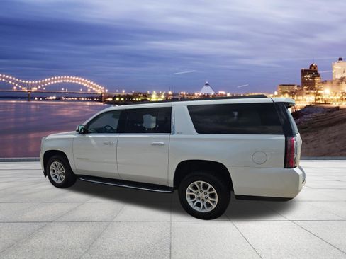 Used 2018 GMC Yukon XL SLT w/ Open Road Package RWD image 3