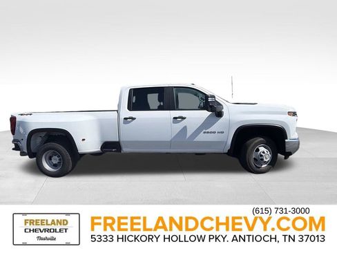 Used 2024 Chevrolet Silverado 3500 W/T w/ WT Convenience Package AWD/4WD image 2