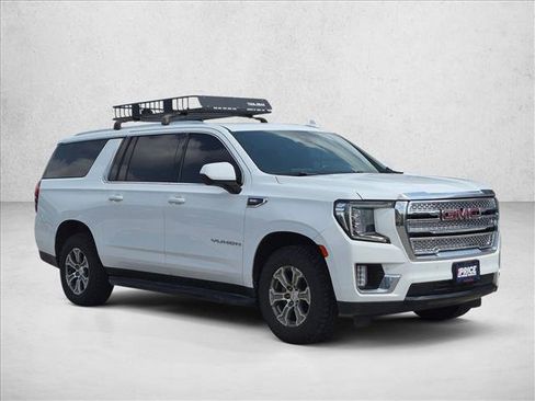 Used 2021 GMC Yukon XL SLE w/ Gmc Pro Safety Plus Package AWD/4WD image 3