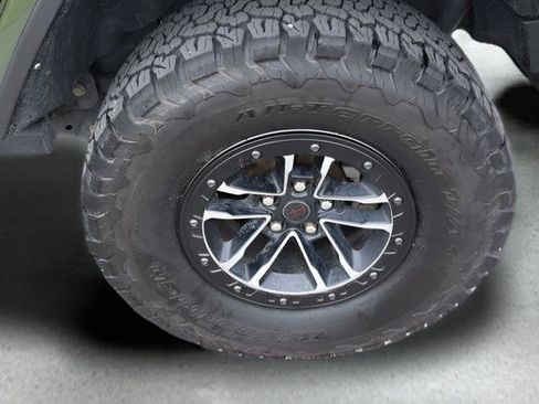 Used 2024 Jeep Wrangler Unlimited Rubicon AWD/4WD image 10