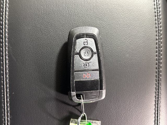 Used 2024 Ford Explorer XLT AWD/4WD image 43
