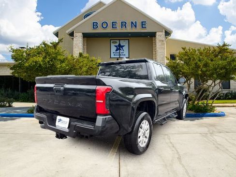 Used 2025 Toyota Tacoma SR5 RWD image 6