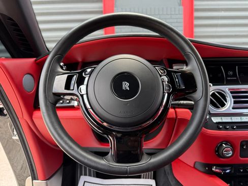 Used 2020 Rolls-Royce Wraith RWD image 37
