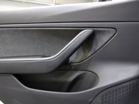 Used 2019 Tesla Model 3 Long Range AWD/4WD image 17