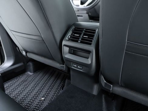 New 2026 Volkswagen Tiguan SE image 78