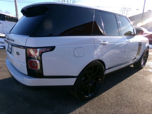 Used 2019 Land Rover Range Rover HSE image 3