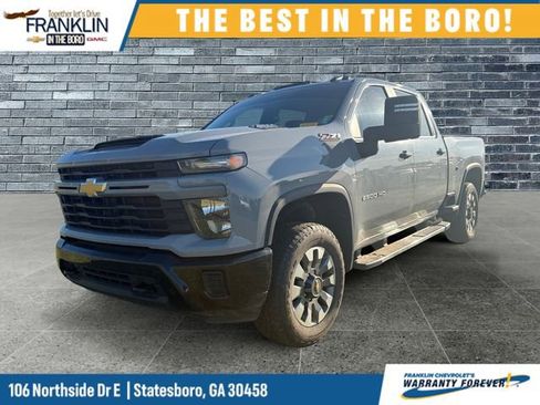 Used 2024 Chevrolet Silverado 2500 Custom w/ Custom Value Package image 1