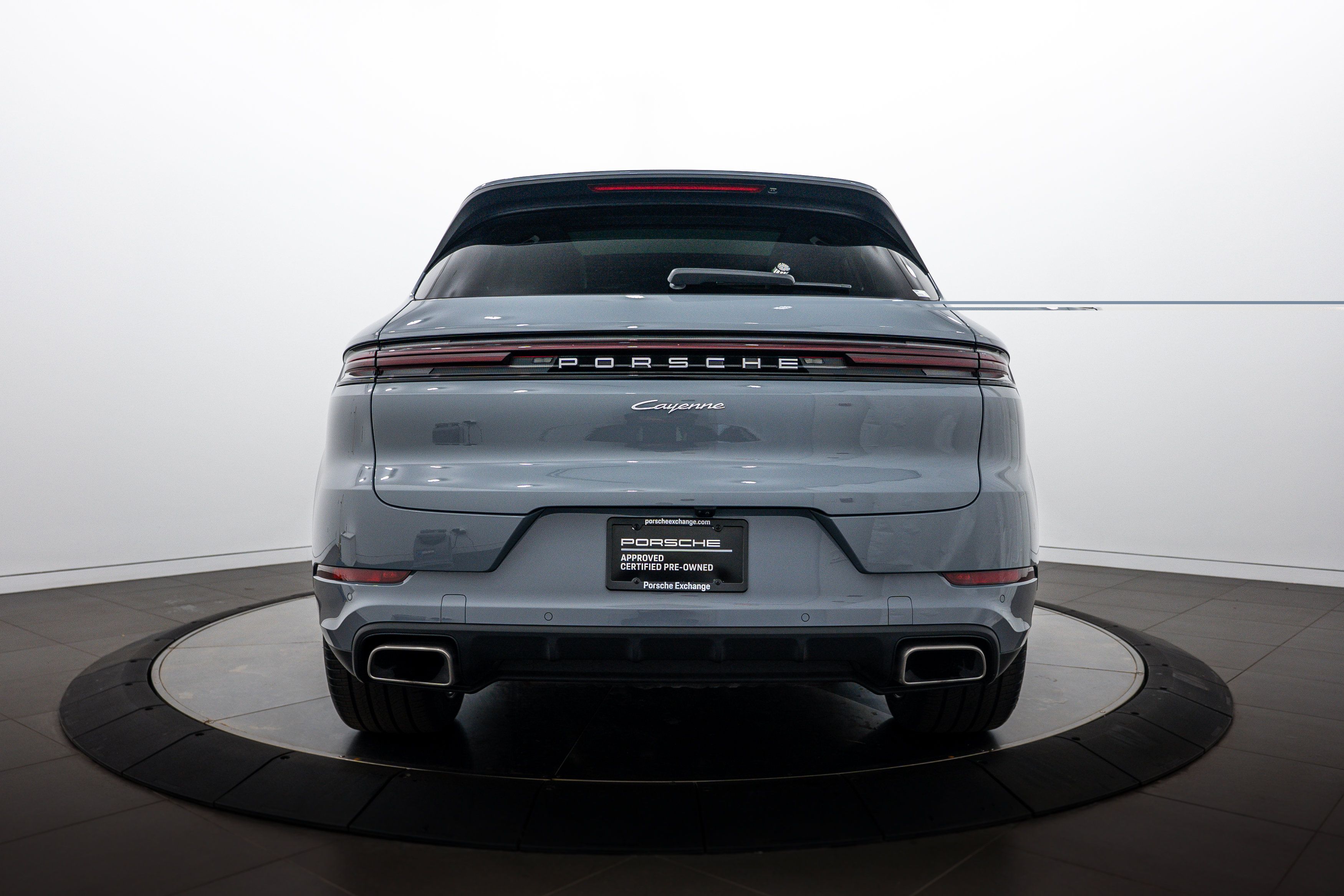 Certified 2026 Porsche Cayenne AWD/4WD image 6