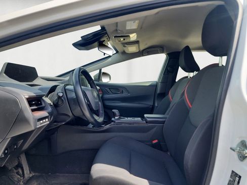 Used 2023 Toyota Prius Prime FWD image 10