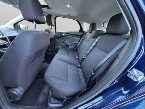 Used 2017 Ford Focus SEL image 29