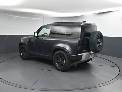 Used 2023 Land Rover Defender 90 S image 3