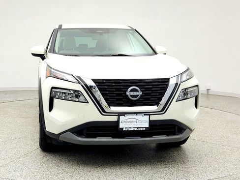 Used 2023 Nissan Rogue SV AWD/4WD image 2