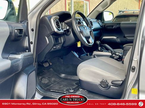 Used 2019 Toyota Tacoma SR5 image 8