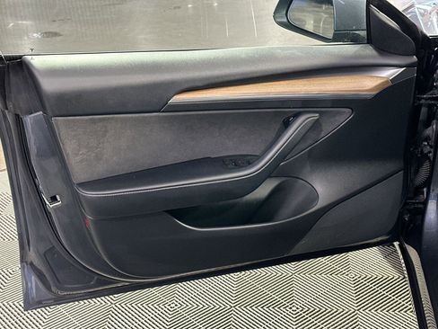 Used 2022 Tesla Model 3 Long Range image 15