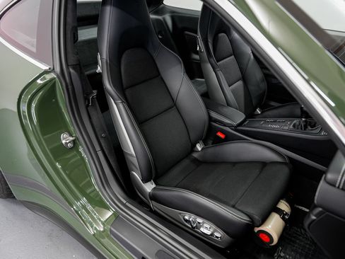 Used 2019 Porsche 911 GT3 RWD image 27
