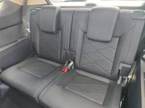 New 2026 Volkswagen Atlas SE FWD image 10