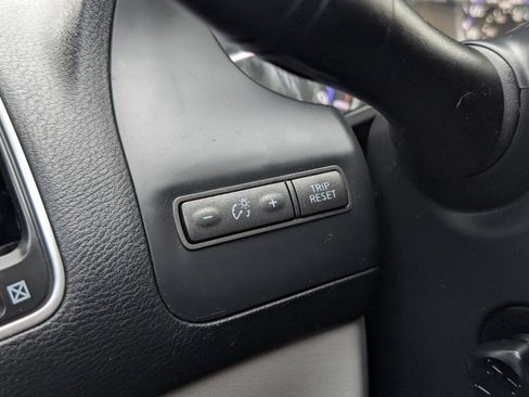 Used 2015 INFINITI Q50 Premium w/ Deluxe Touring Package image 41