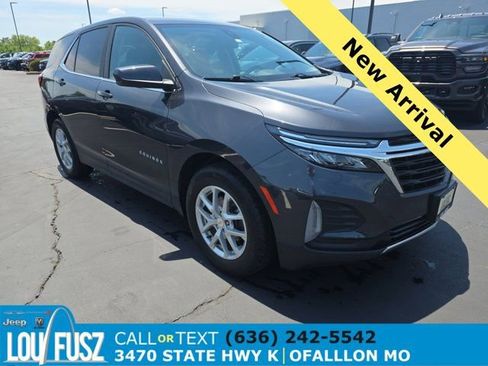 Used 2023 Chevrolet Equinox LT FWD image 1