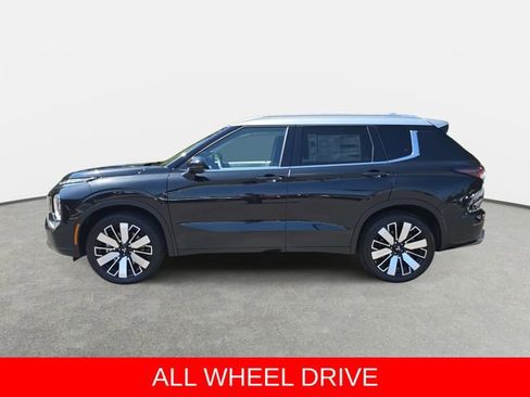 Used 2025 Mitsubishi Outlander AWD image 8
